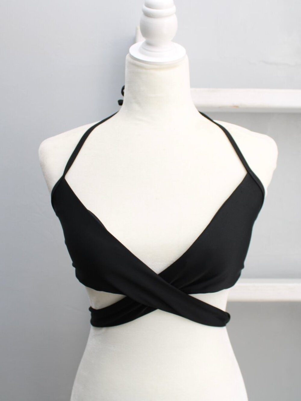 Aerie Black Wrap Around Bikini Swim Top Scoop Encolure Degagee Size Mediun